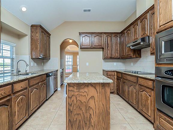 2nd image of 2313 Trickling Creek Dr