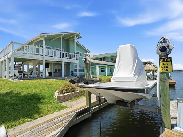184 Port St, Aransas Pass, TX 78336