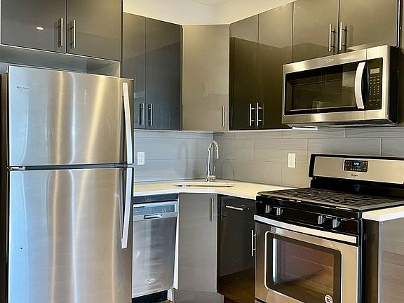 2nd image of 1471 Nostrand Ave #2B