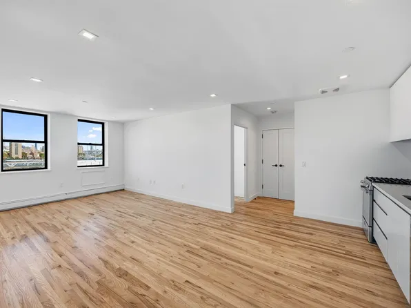 260 Water Street image 4 of 13