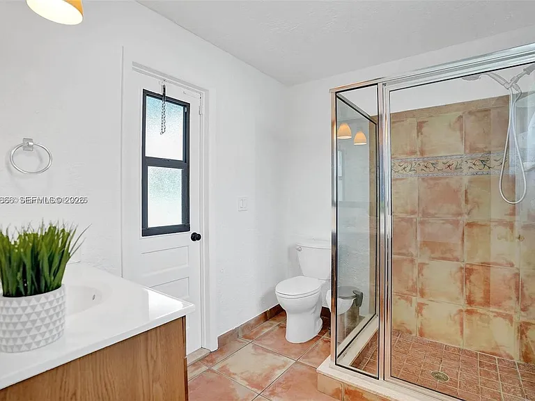 16610 Royal Poinciana Ct #16610 — Photo 13