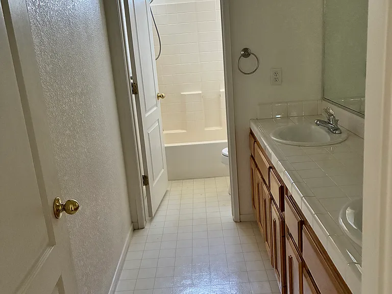 450 Mason Way — Photo 5