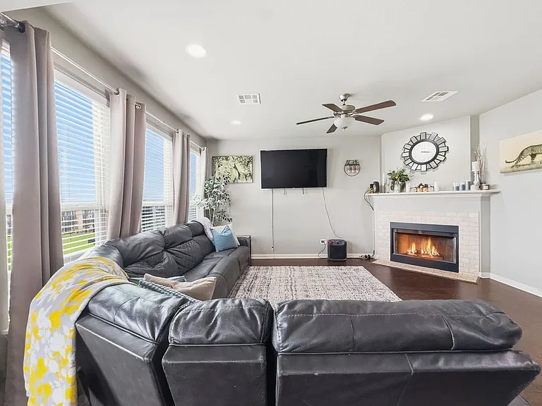 3507 Rusack Dr — Photo 7