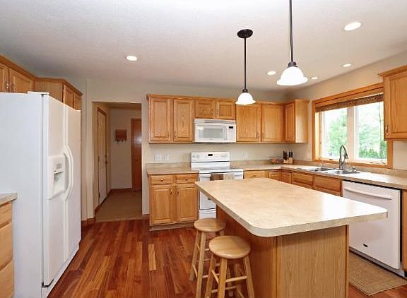 2nd image of 2000 Staghorn Dr