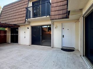 9143D SW 23rd St, Davie, FL 33324