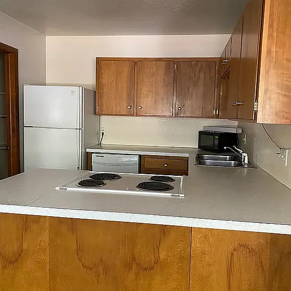 3626 Broadway St #6 — Photo 4
