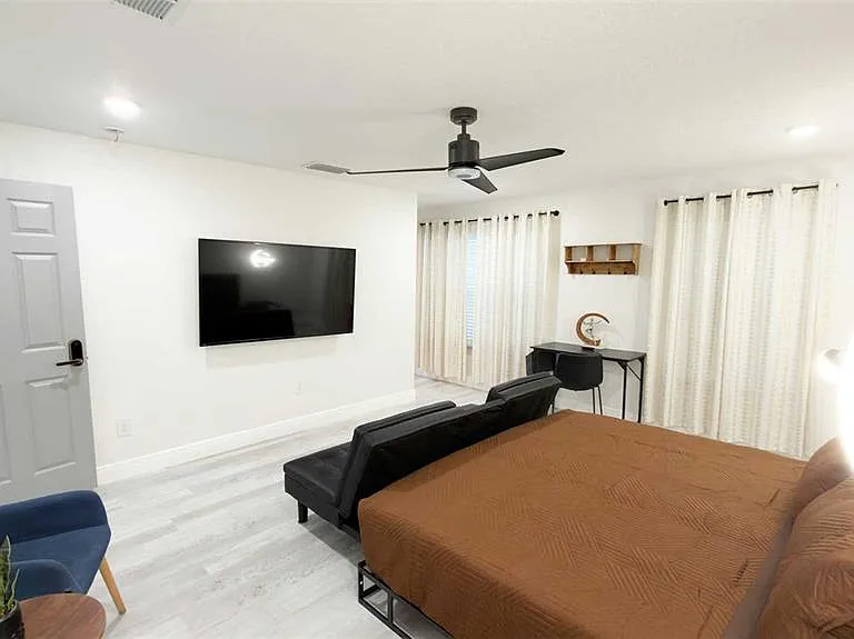 1414 E Harding St — Photo 37