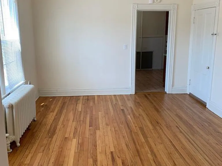 237 W Main St — Photo 11