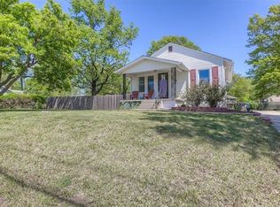 5733 Antioch Rd, Merriam, KS 66202