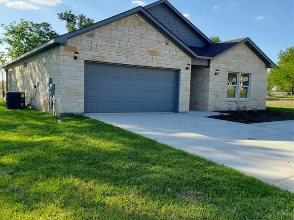 121 Spanish Oak Trl, Cameron, TX 76520