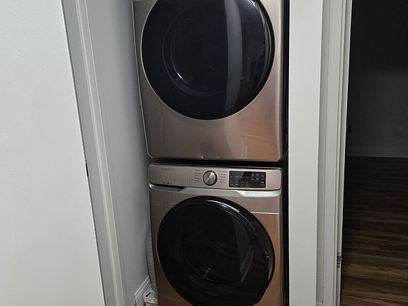 5th image of 7502 Farmingdale Dr APT 102