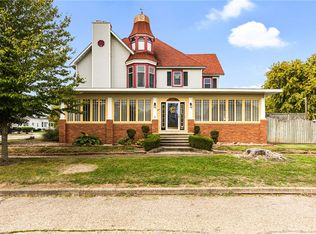 12 S 3rd St, Altamont, IL 62411