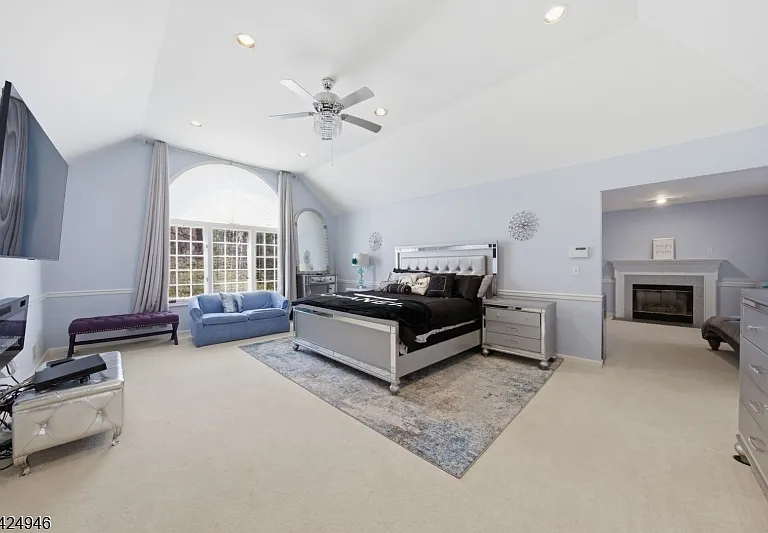 11 Rosewood Ln — Photo 28
