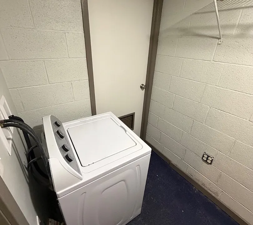 Unit Photo