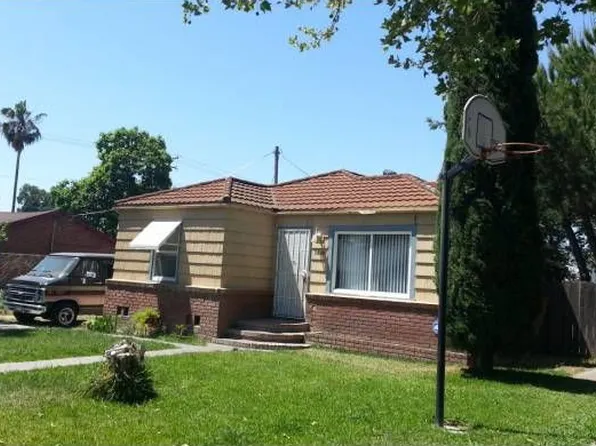 3809 Lily St, Sacramento, CA 95838