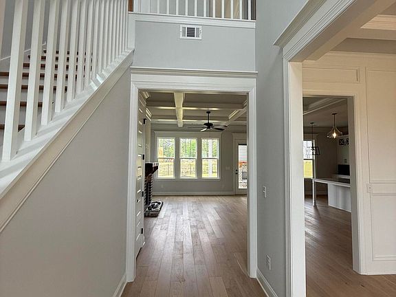 3rd image of 3139 Rosewood Drive