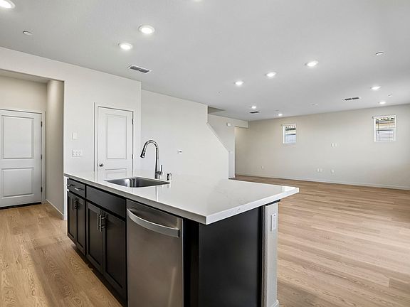 NCA_Tramore_3528_Kitchen_893_TelfordDr_2.jpg