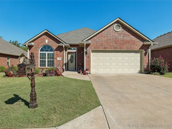 723 Woodland Ave, Sapulpa, OK 74066