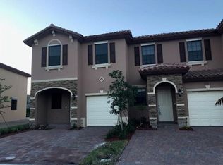 3755 SE 1st St, Homestead, FL 33033