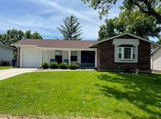 342 Novara Dr, Ballwin, MO 63021