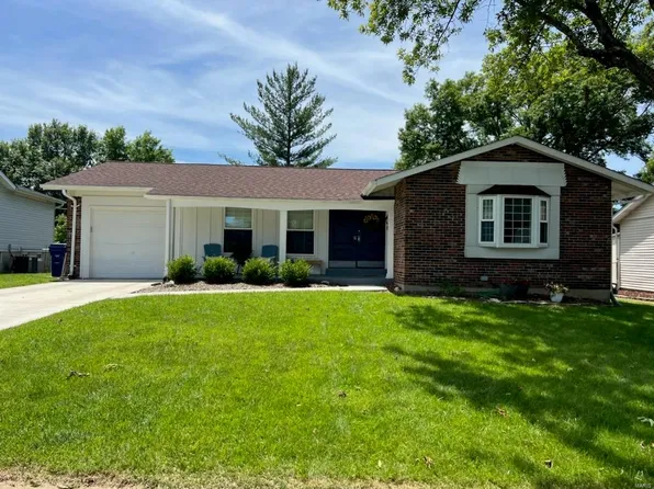 342 Novara Dr, Ballwin, MO 63021