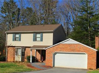 6 Fox Hollow Ct, Arden, NC 28704