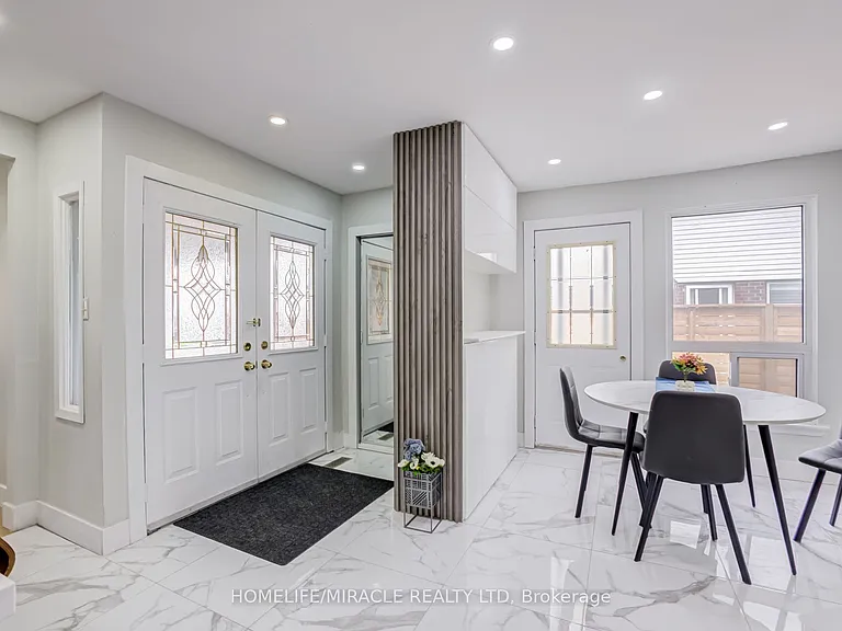 122 Ormond Dr — Photo 4