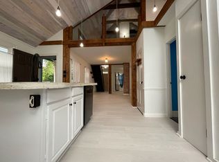 2185 Columbus Rd, Cleveland, OH 44113