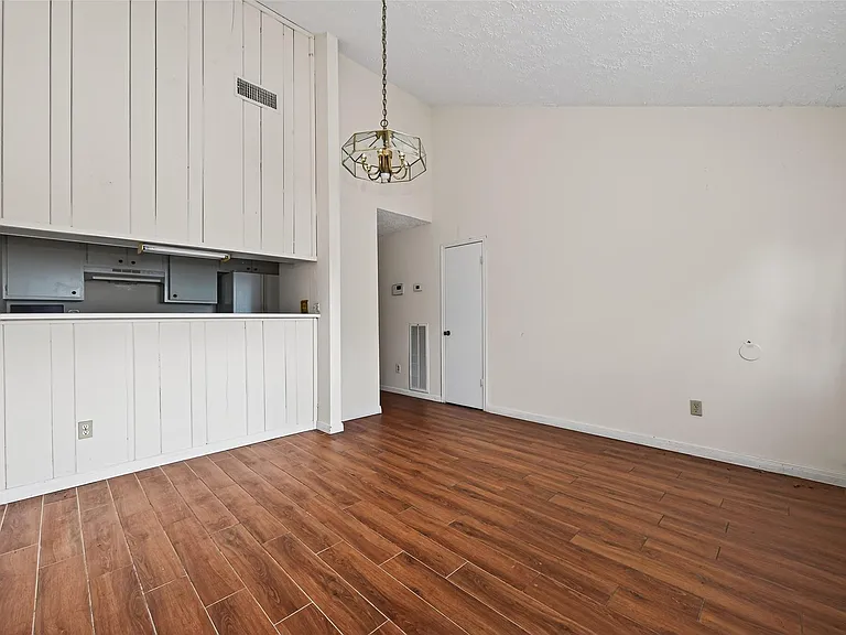 10913 Bexley Dr #913 — Photo 13