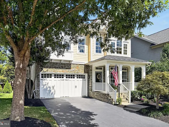 42746 Explorer Dr, Ashburn, VA 20148