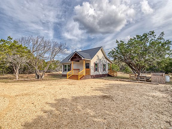 3rd image of 60 Loop