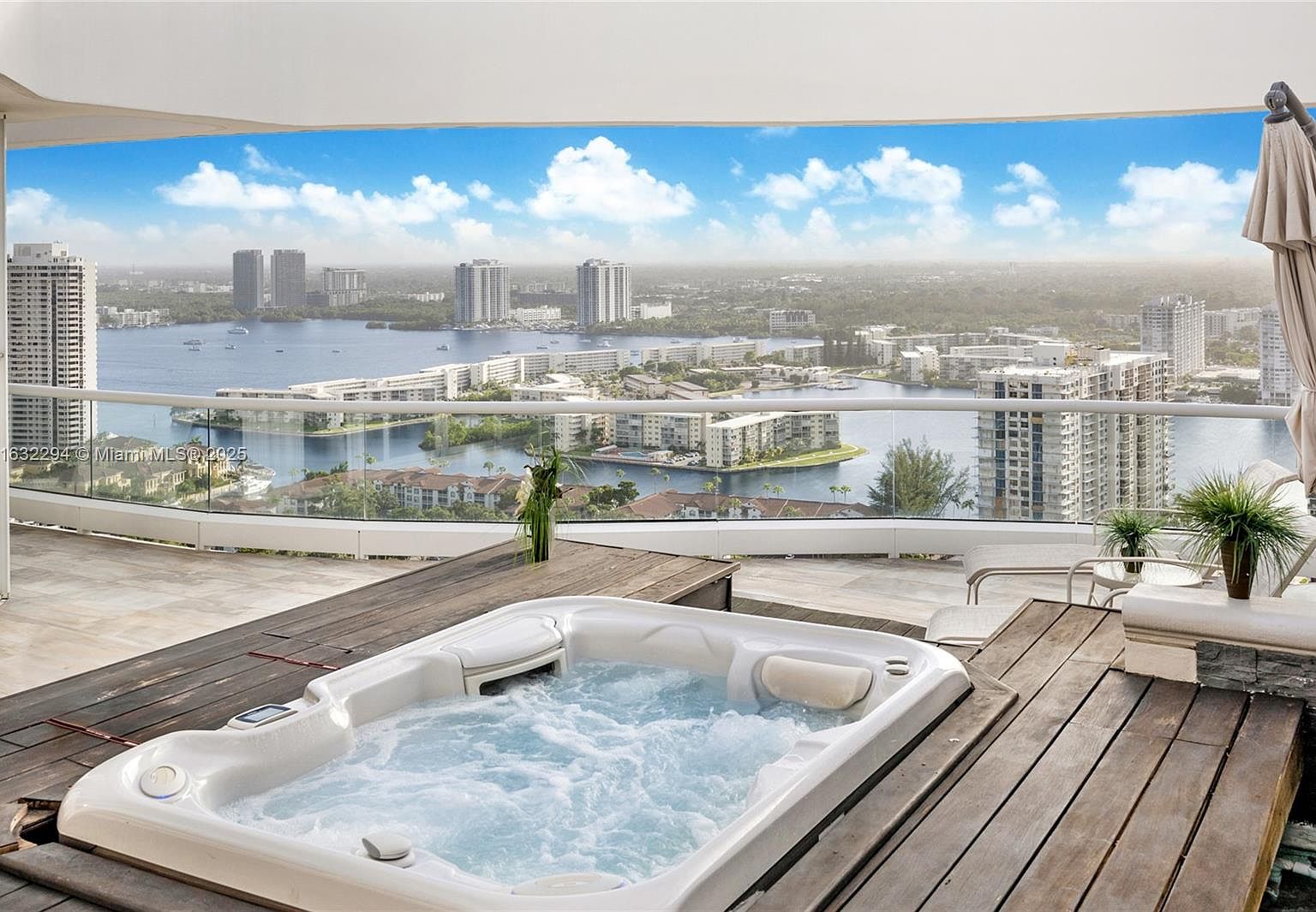 Photo inspiration: Fresh Look at 7000 Island Blvd Penthouse 08 Aventura Fl 33160