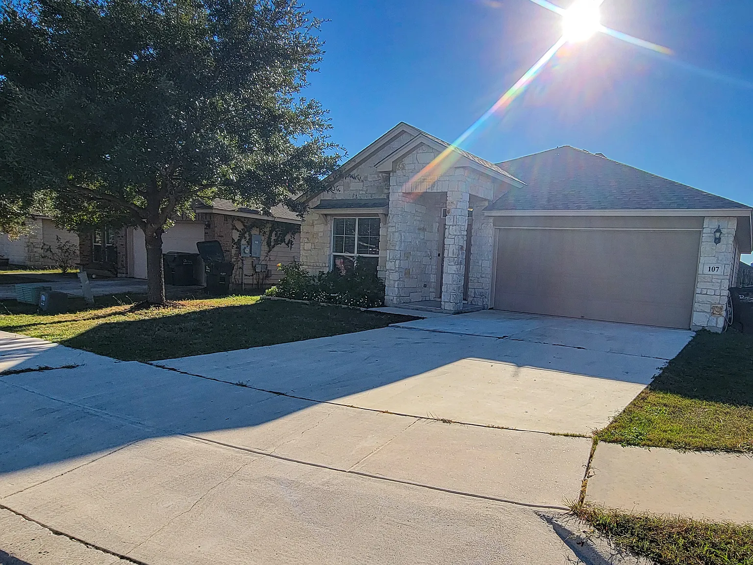 3 bed, 1132 sqft, $1,725 — Photo 2