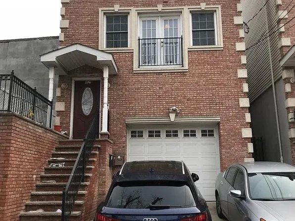 196 Terrace Ave #2, Jersey City, NJ 07307