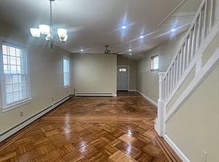 86-13 143rd St #1, Jamaica, NY 11435
