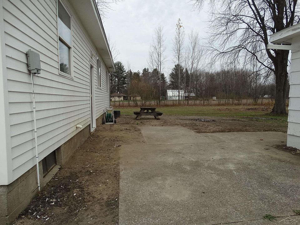 5705 Sheridan Rd, Saginaw, MI 48601 MLS 50095823 Zillow