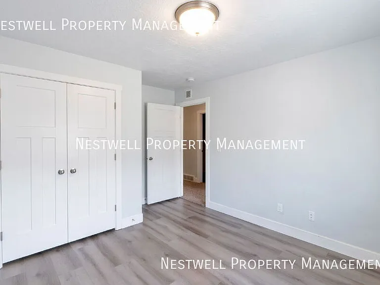 3596 E Ruby Ln — Photo 17