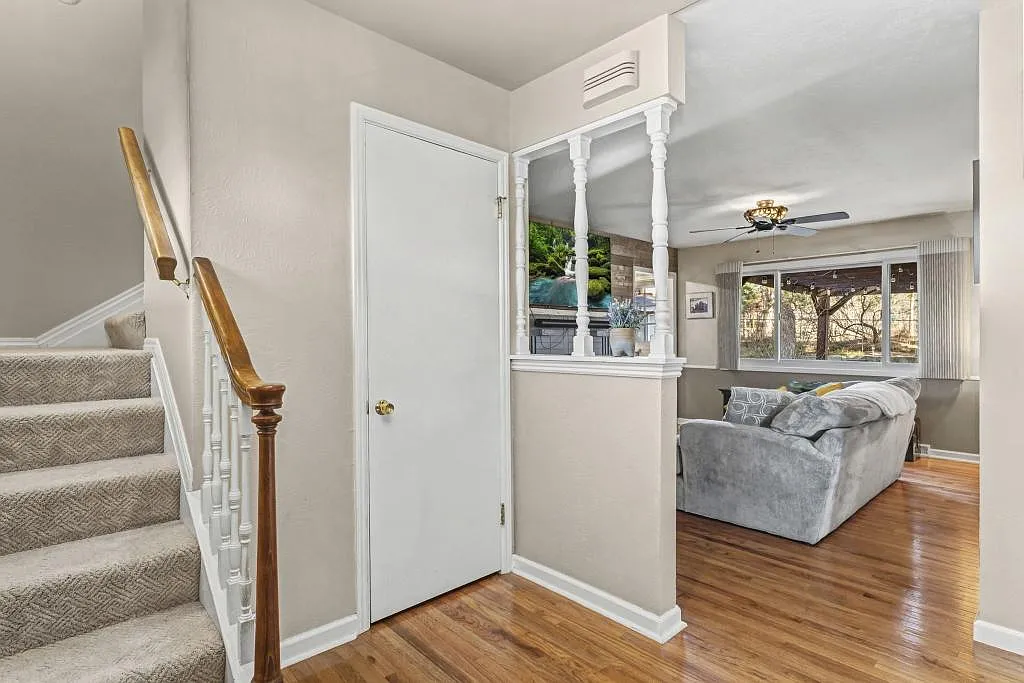19 Dale Pl — Photo 3