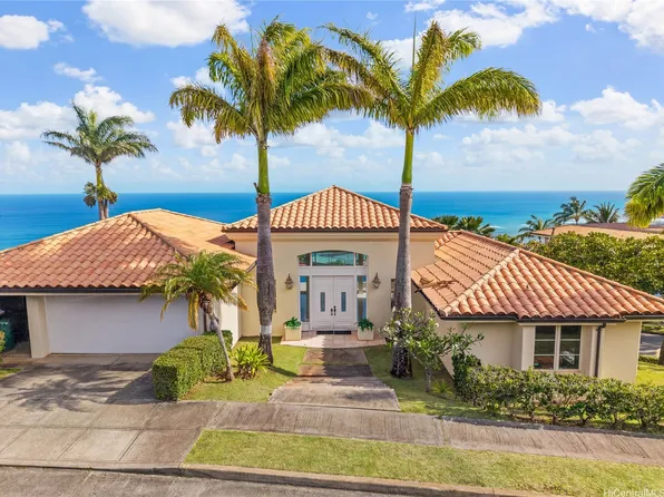 559 Moaniala St, Honolulu, HI 96821