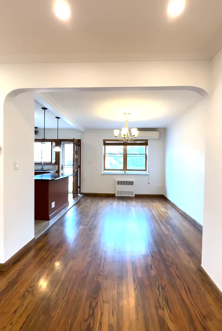 3 bed, 1.5 bath, 1500 sqft, $4,500 — Photo 3