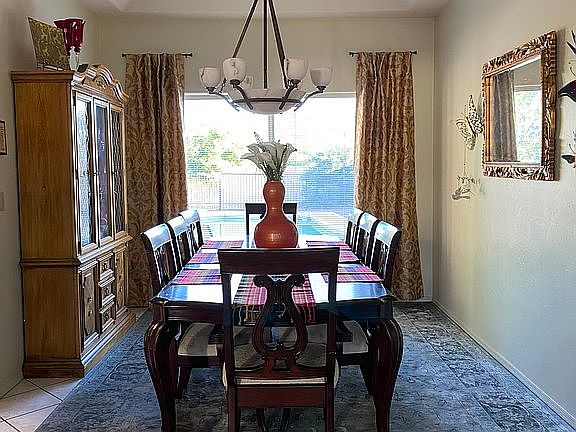 2nd image of 951 W Graythorn Pl