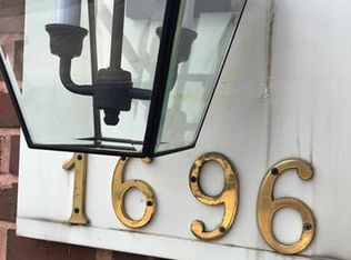 1696 Ridgeview Circle Dr, Ballwin, MO 63021