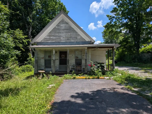 2564 Nunley St, Greenbrier, TN 37073