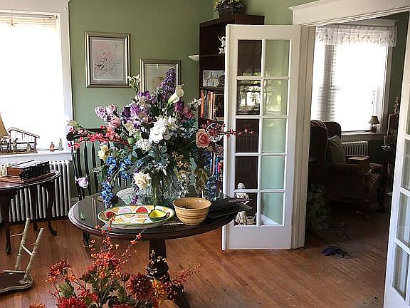 Front porch / entrance