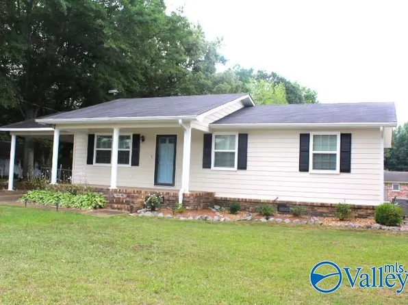 1259 Sundown Dr NW, Arab, AL 35016