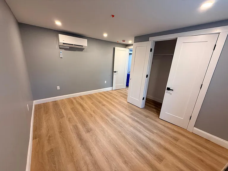 4 Neponset St #8 — Photo 2