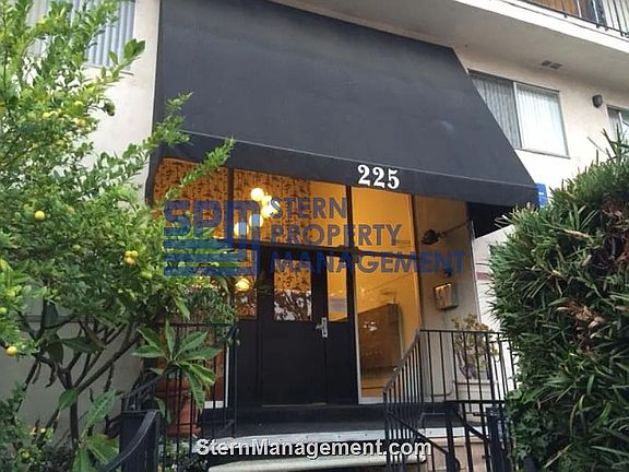 2nd image of 225 Montana Ave APT 104