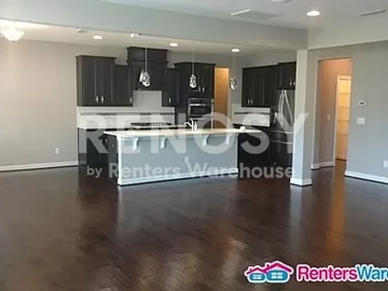 2020 Ginseng Ln — Photo 8