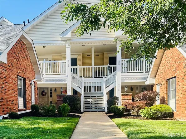 7312 Woodlawn Colonial Ln, Saint Louis, MO 63119