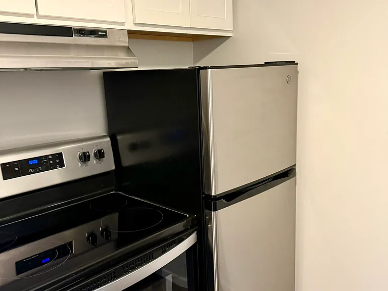 411 E Market St #103B — Photo 2